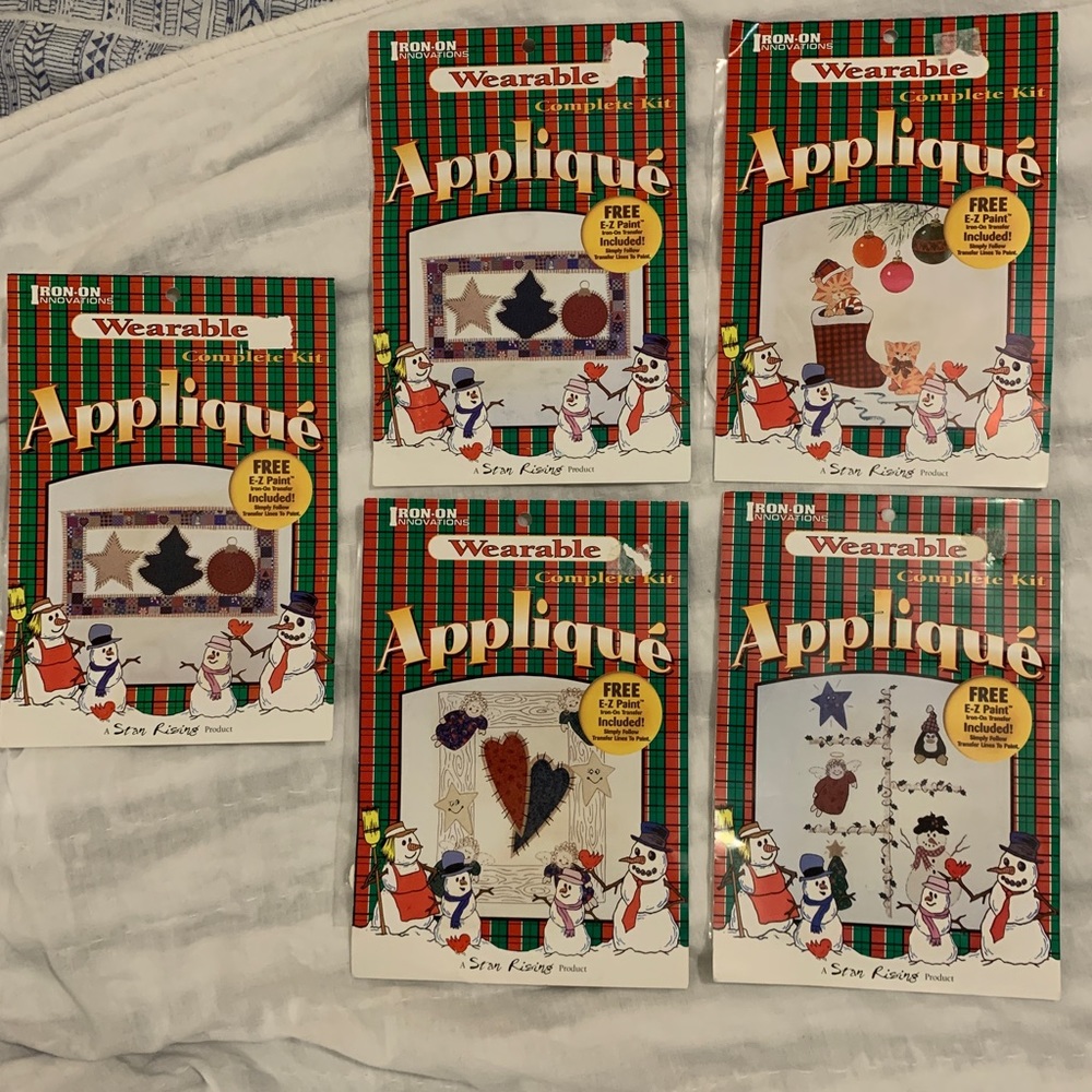 🎄NEW VTG Holiday Wearable Appliqué Iron-On Kits Set of 5